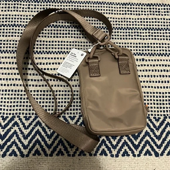 Hand Bag - Picture 2 of 3